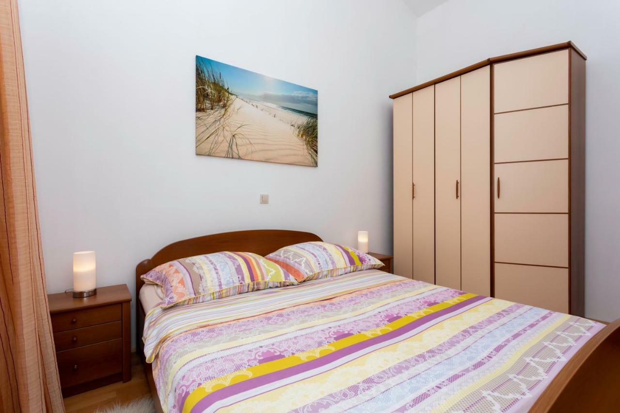Villa Pianka Krk Town Exterior photo